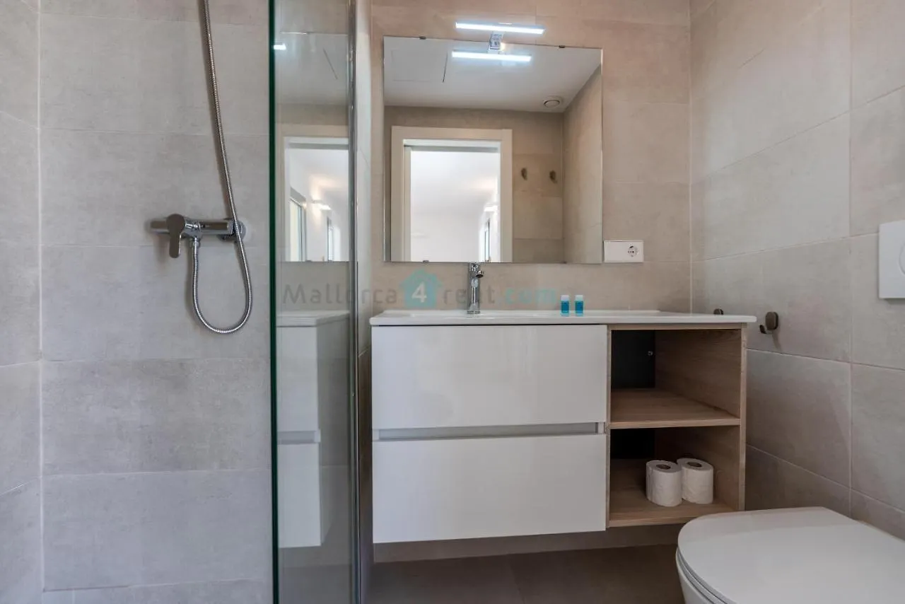 M4R 1 Villa Laura Front Line Beach House 0*, Port de Alcudia (Mallorca) Spain